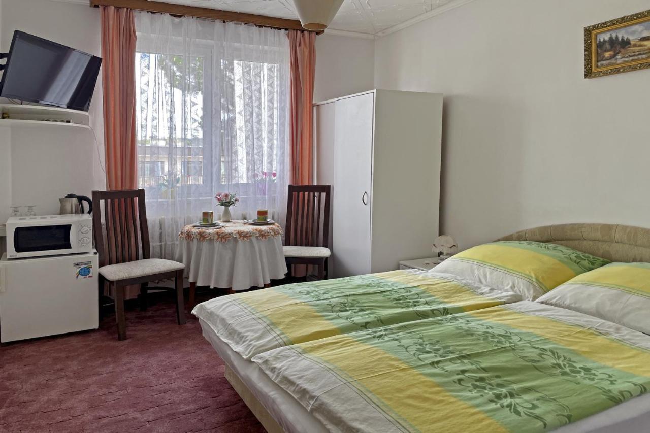 Pension Villa Hany Marianske Lazne Exterior photo